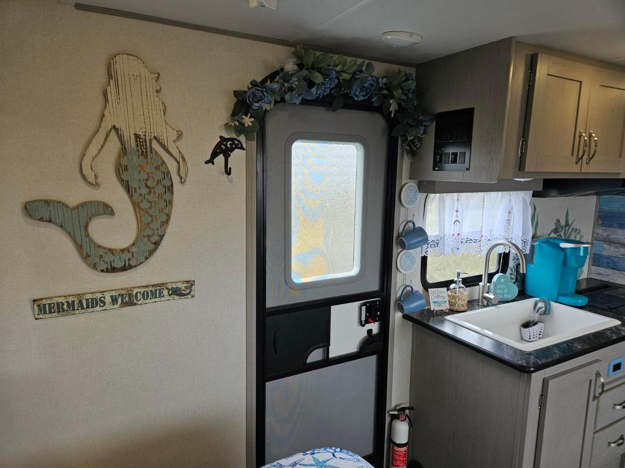 Hailey'S Beach-N-Bay Rv Resort Gilchrist Экстерьер фото