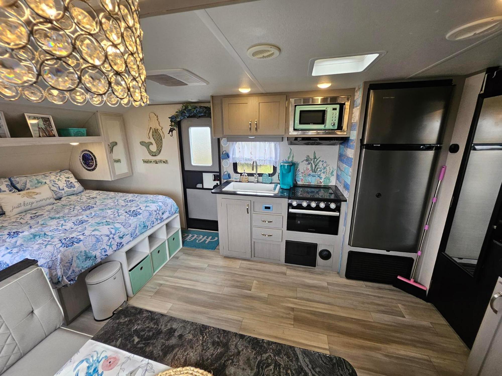 Hailey'S Beach-N-Bay Rv Resort Gilchrist Экстерьер фото