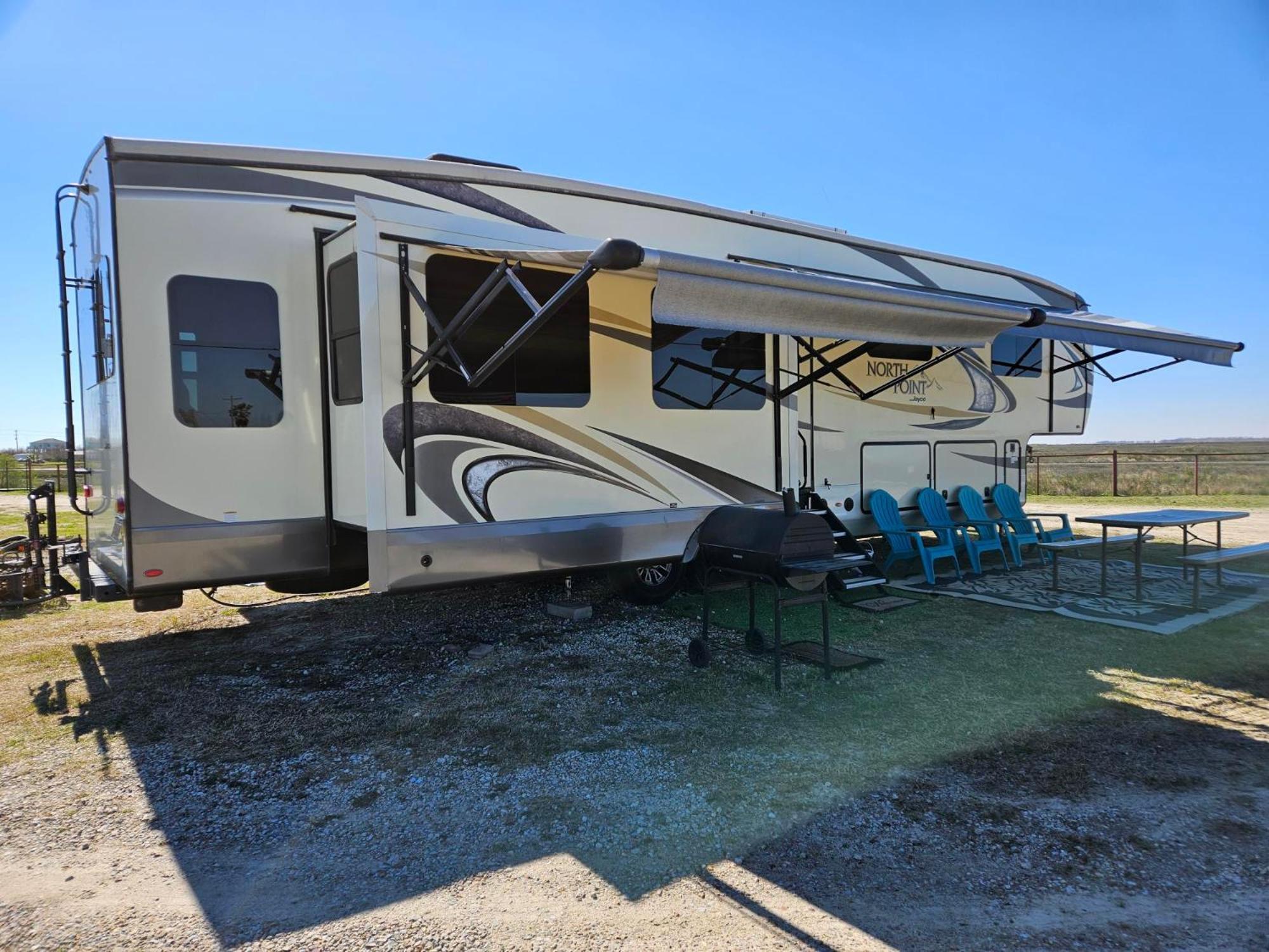 Hailey'S Beach-N-Bay Rv Resort Gilchrist Экстерьер фото