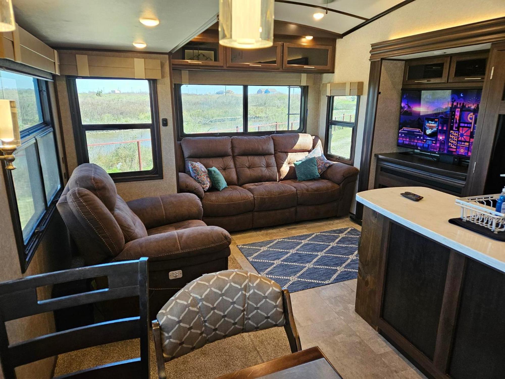 Hailey'S Beach-N-Bay Rv Resort Gilchrist Экстерьер фото