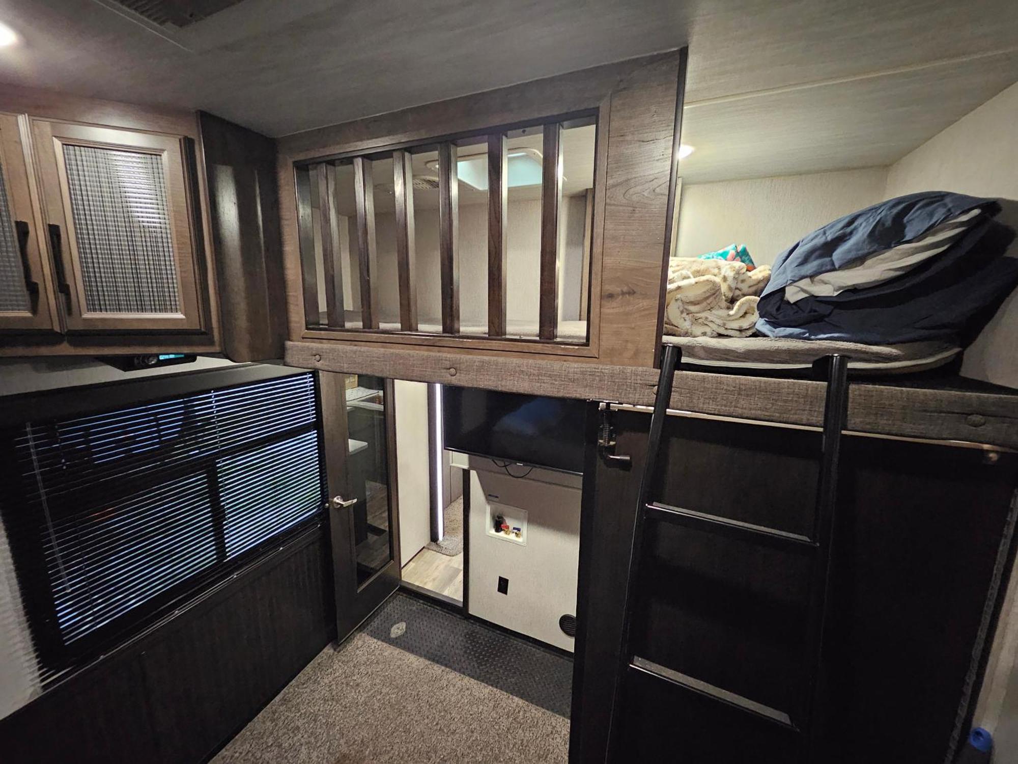 Hailey'S Beach-N-Bay Rv Resort Gilchrist Экстерьер фото