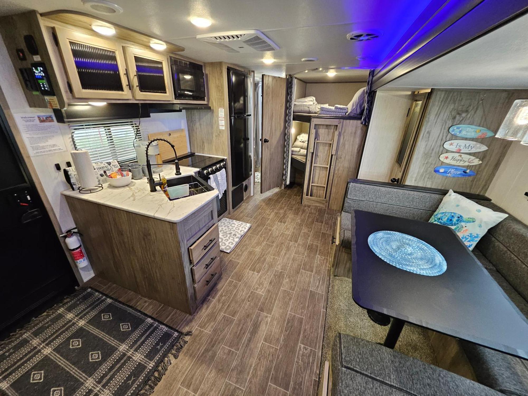 Hailey'S Beach-N-Bay Rv Resort Gilchrist Экстерьер фото